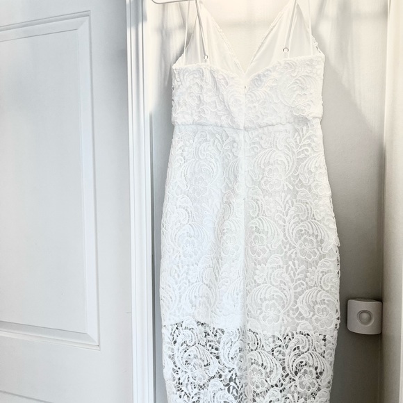 Showpo. NWT Typical Lover Dress Sz 4 - Picture 4 of 7